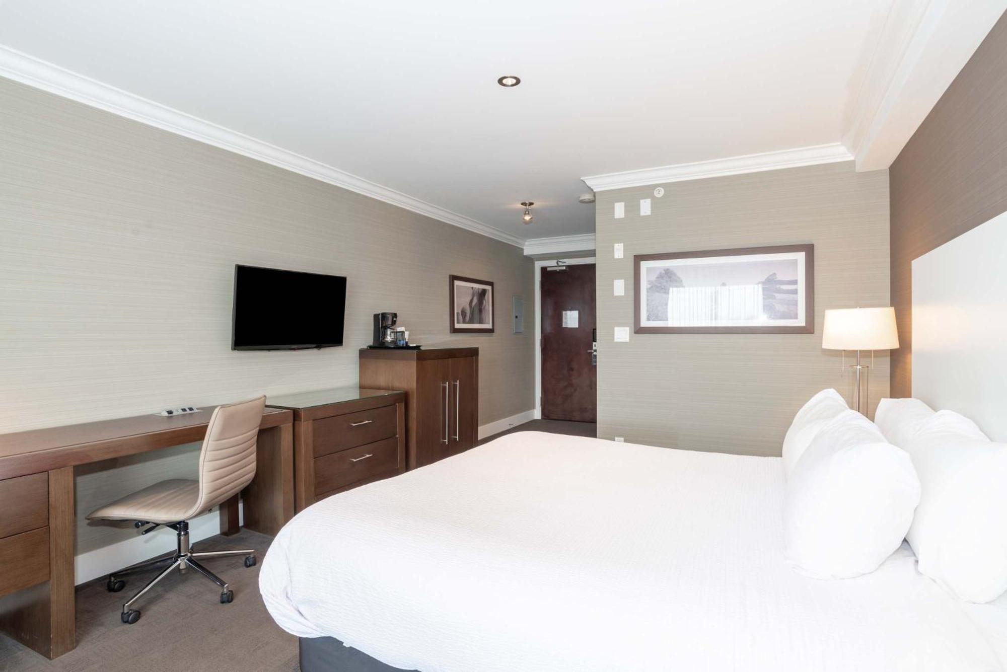 Sandman Hotel Abbotsford Airport Esterno foto