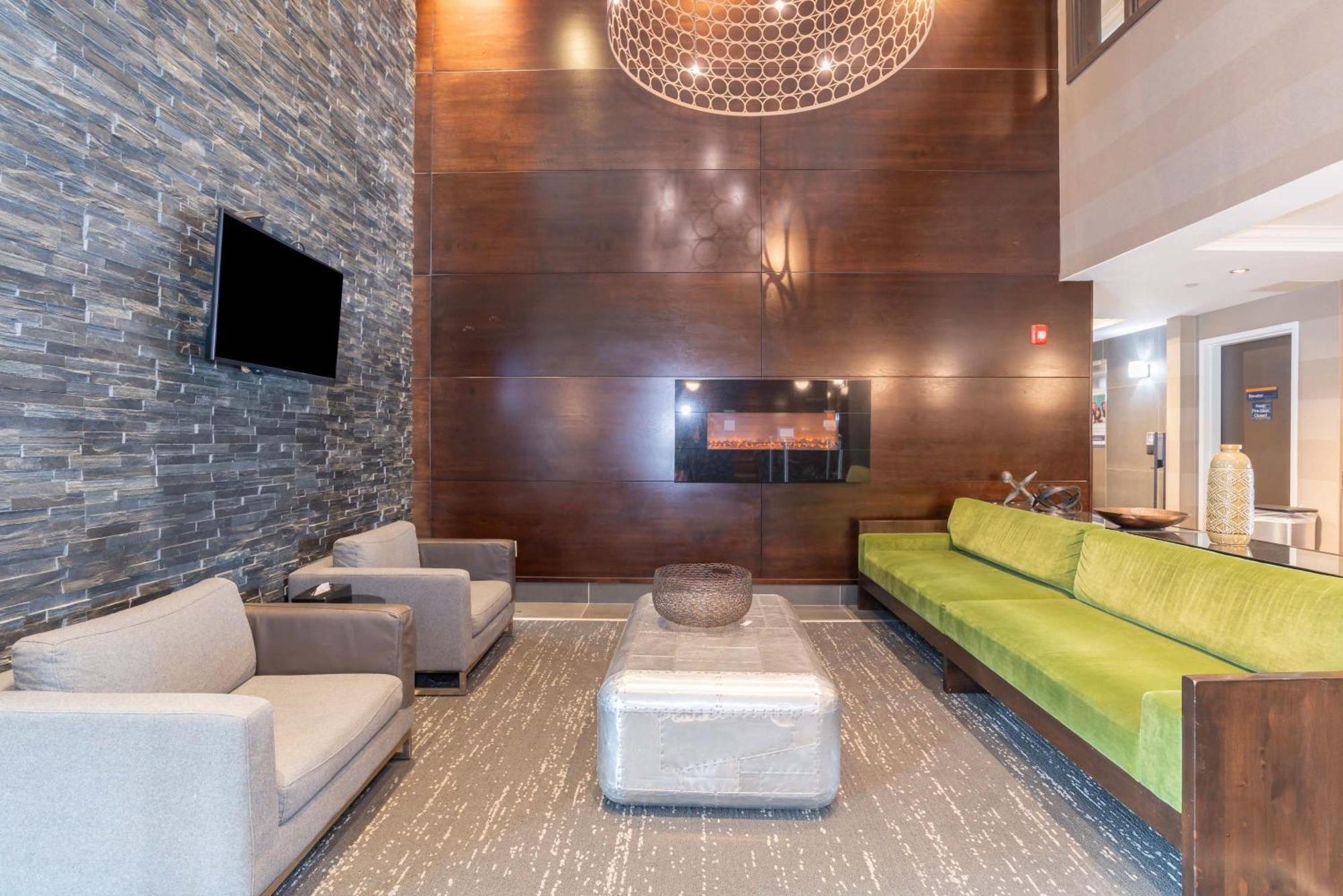 Sandman Hotel Abbotsford Airport Esterno foto