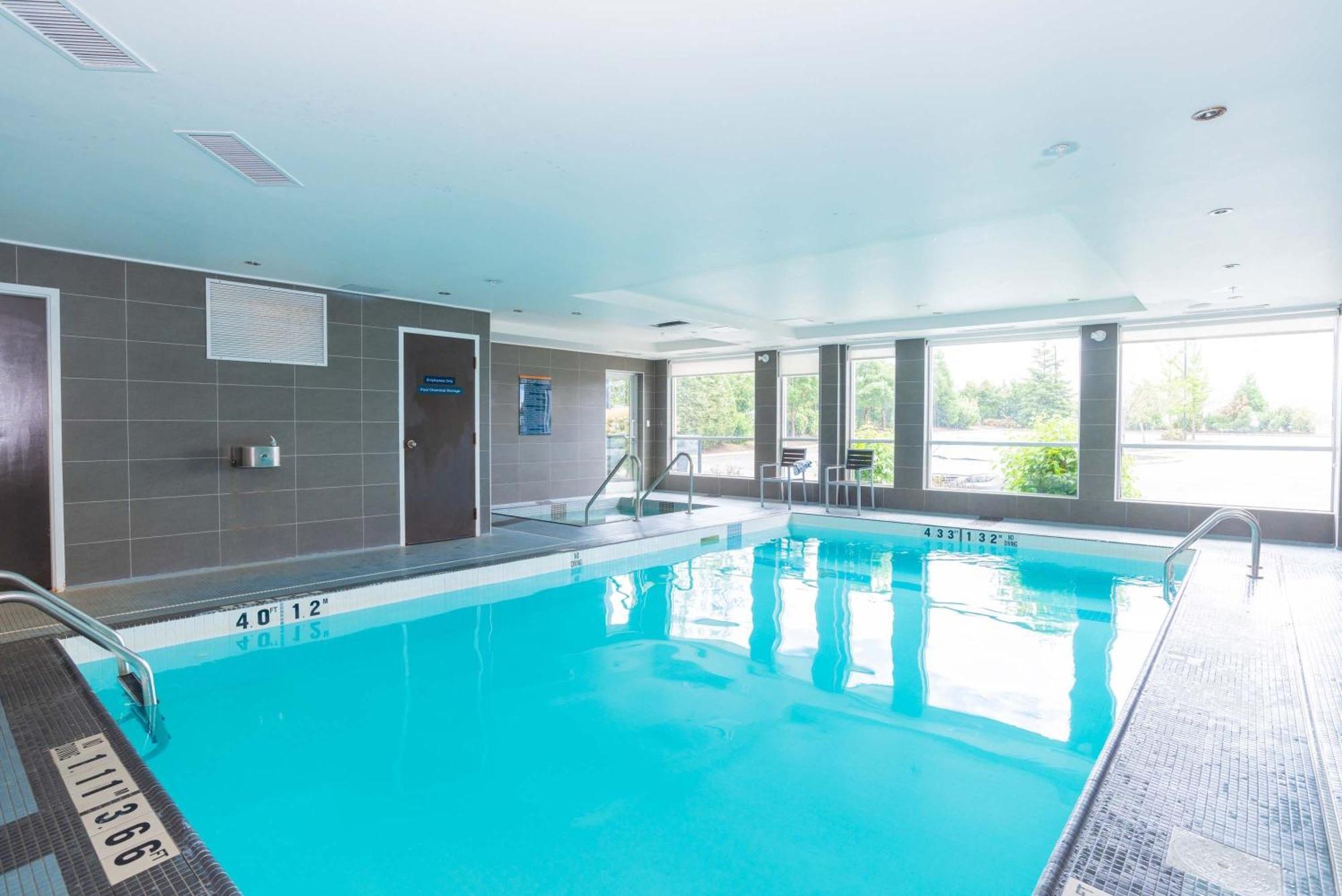 Sandman Hotel Abbotsford Airport Esterno foto